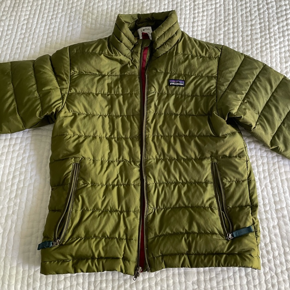 Boys Patagonia Down Jacket Sz M (8)